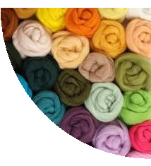 Materiales de taller: fieltro, hilos, agujas